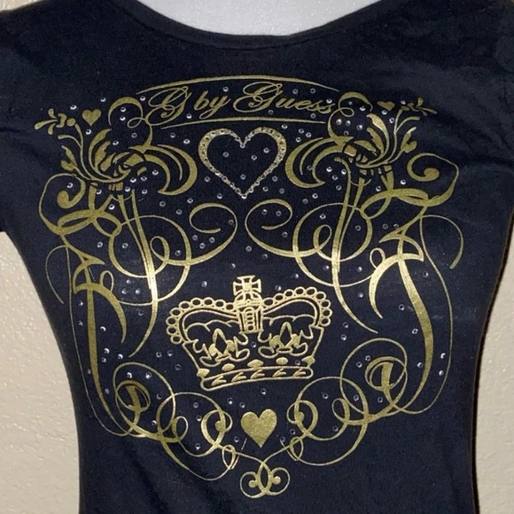 Guess Black and Gold Tshirt - Picture 5 of 8